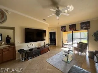 9844 Venezia Cir 721, Naples, Florida 34113