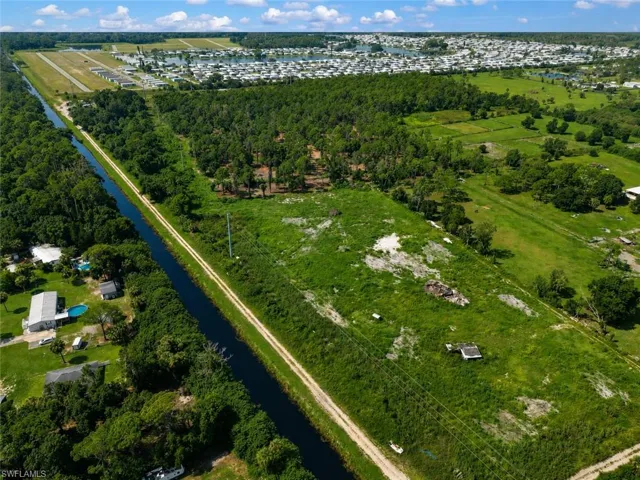 4800 Dor Lee Ln, North Fort Myers, Florida 33917