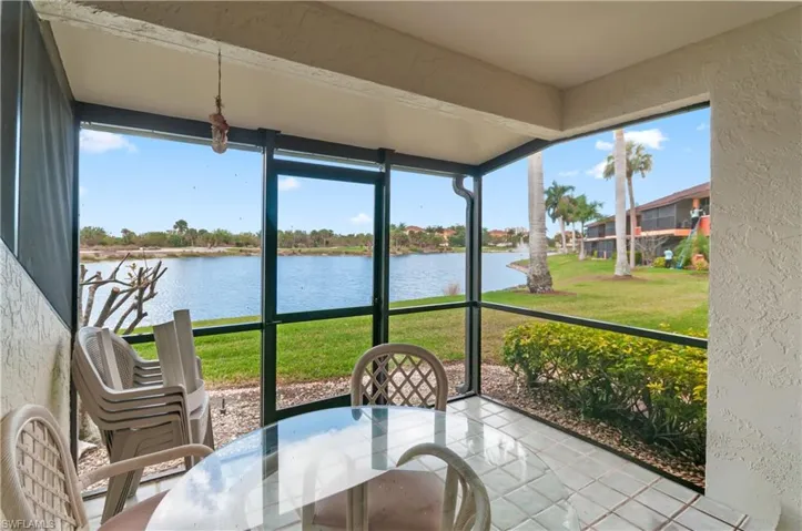 1538  Mainsail  DR, Naples, FL 34114