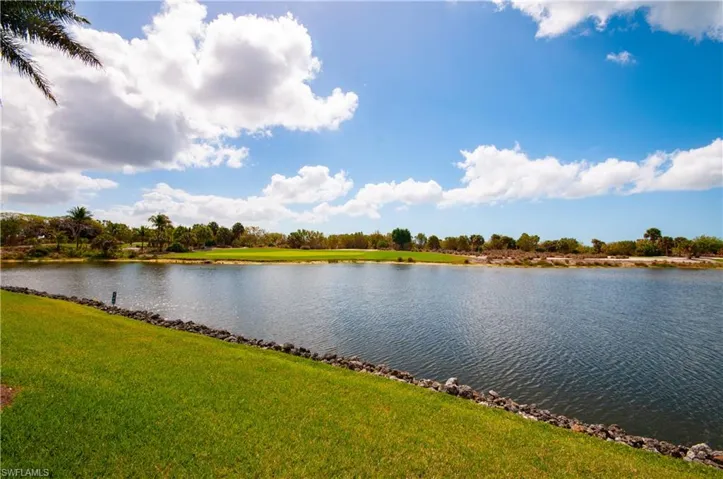 1538  Mainsail  DR, Naples, FL 34114