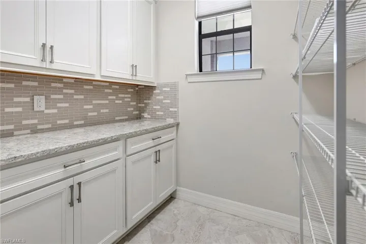 11752 Bowes Cir, Fort Myers, Florida 33913