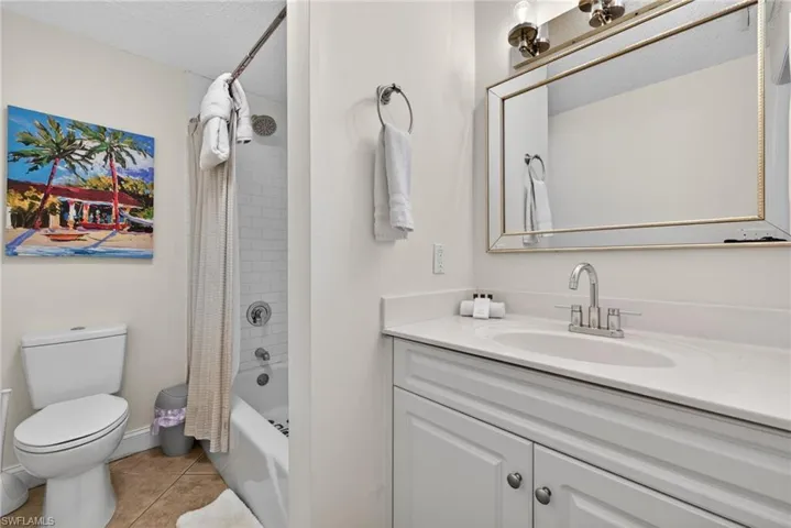 559 105th Ave N, Naples, Florida 34108