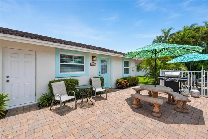 559 105th Ave N, Naples, Florida 34108