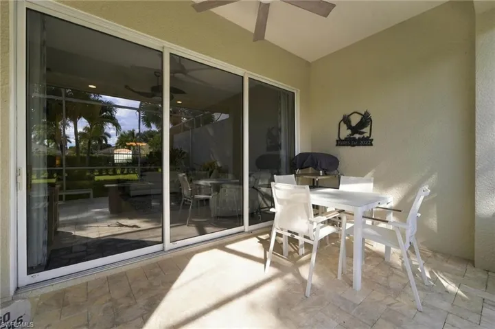 6524 Castlelawn Pl 64, Naples, Florida 34113
