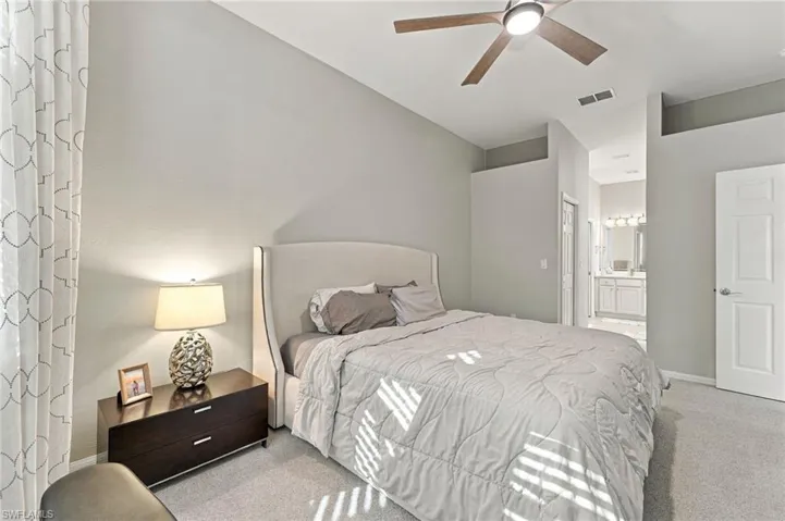 6524 Castlelawn Pl 64, Naples, Florida 34113