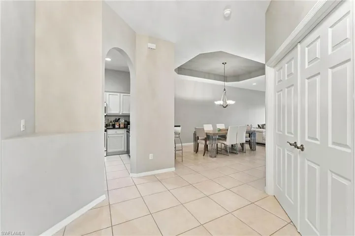 6524 Castlelawn Pl 64, Naples, Florida 34113