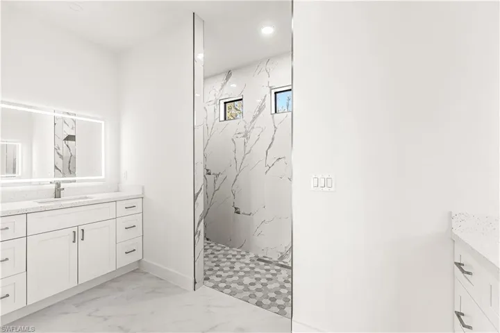 4218 NW 24th  TER, Cape Coral, FL 33993