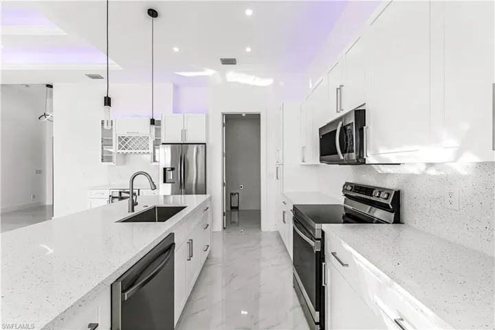 4218 NW 24th  TER, Cape Coral, FL 33993