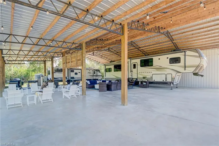 SO MUCH SPACE AND ALL BRAND NEW!