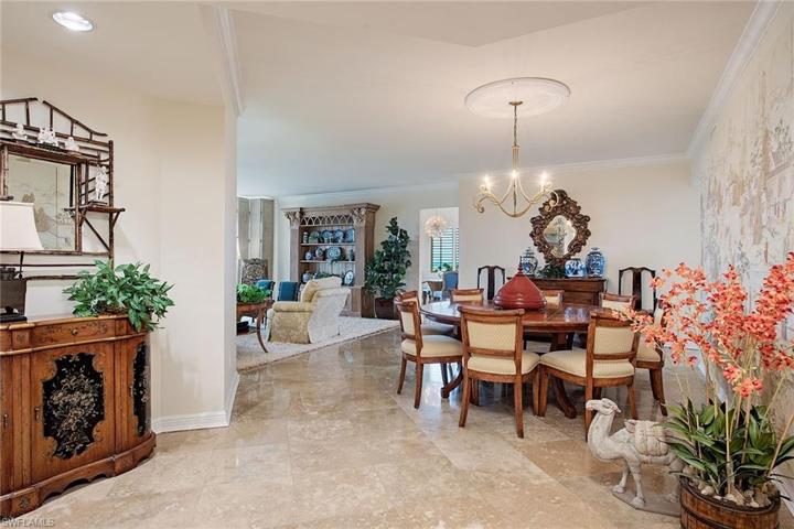 8960  Bay Colony  DR, Naples, FL 34108