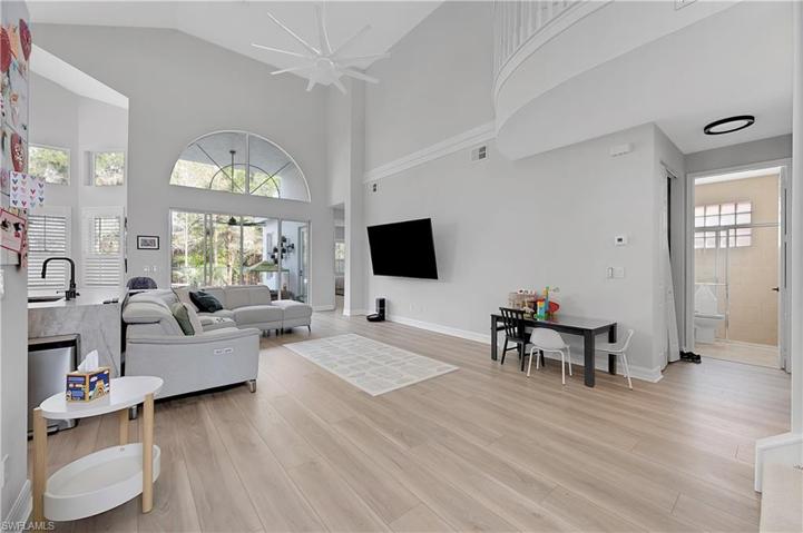 2366 Butterfly Palm DR, NAPLES FL 34119