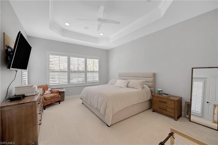 2366 Butterfly Palm DR, NAPLES FL 34119