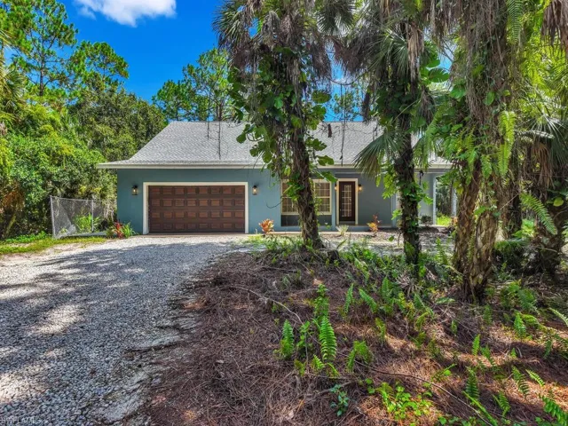 1215  Jung E BLVD, Naples, FL 34120