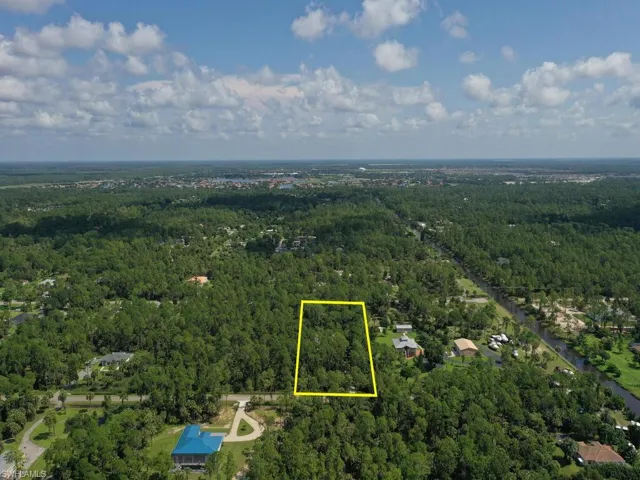 1215  Jung E BLVD, Naples, FL 34120
