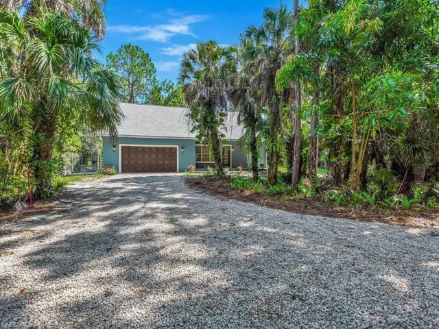 1215  Jung E BLVD, Naples, FL 34120