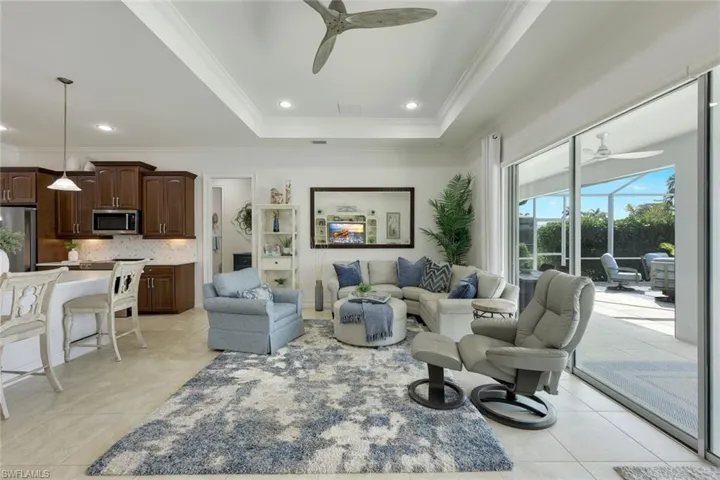2526  Ashbury  CIR, Cape Coral, FL 33991