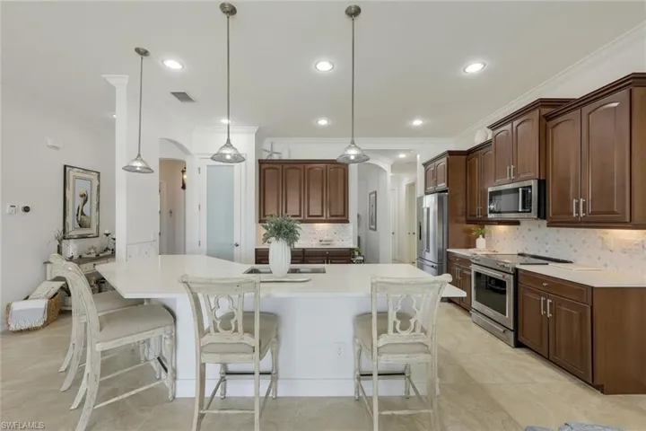 2526  Ashbury  CIR, Cape Coral, FL 33991