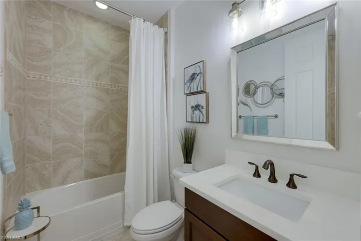 2526  Ashbury  CIR, Cape Coral, FL 33991