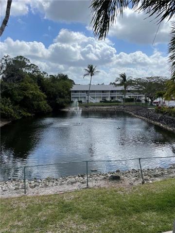 4607  Bayshore  DR, Naples, FL 34112