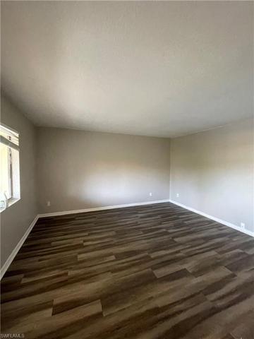 4607  Bayshore  DR, Naples, FL 34112