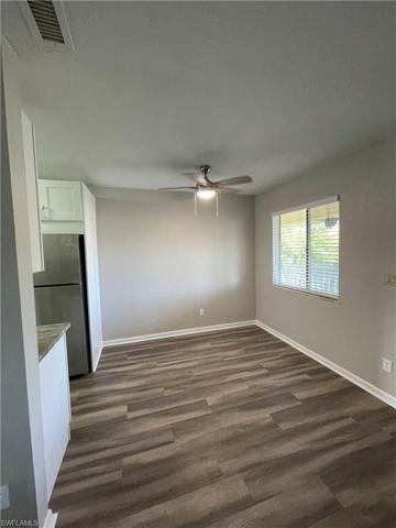 4607  Bayshore  DR, Naples, FL 34112