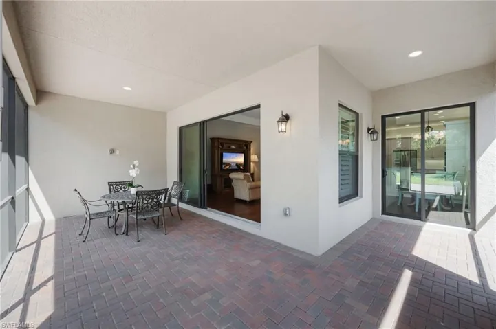 13736 Luna Dr, Naples, Florida 34109