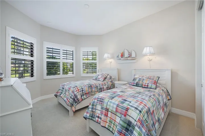 13736 Luna Dr, Naples, Florida 34109