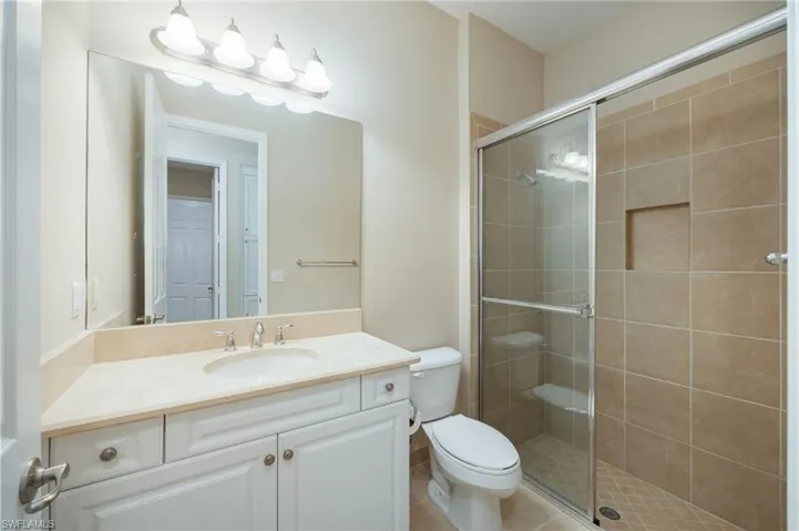 13736 Luna Dr, Naples, Florida 34109