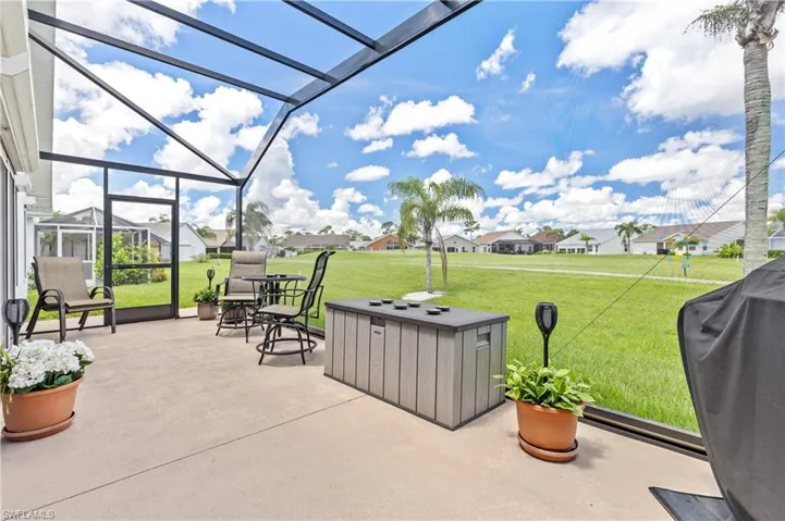 17761 Pineapple Palm Ct, North Fort Myers, Florida 33917