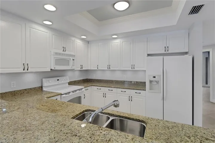 2090 W 1st St # J910, Fort Myers Fl 33901