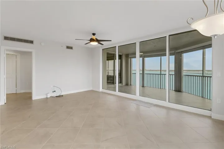 2090 W 1st St # J910, Fort Myers Fl 33901