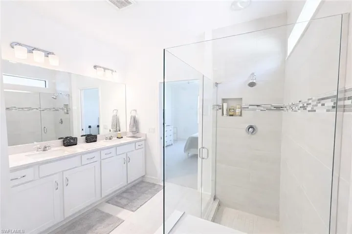 3776  Passion Vine  DR, Alva, FL 33920