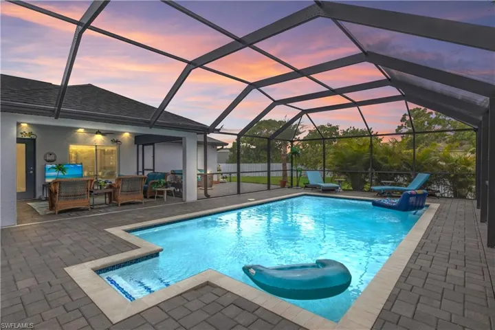The ultimate backdrop for summer days and starlit evenings.