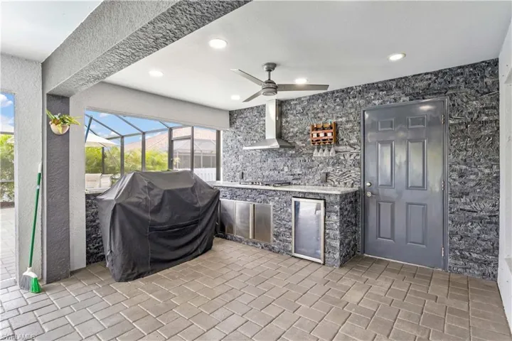Turn up the fun with a built-in grill and prep area in your fully equipped outdoor kitchen—perfect for alfresco dining.