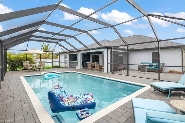 Where every day feels like vacation—your dream pool awaits.