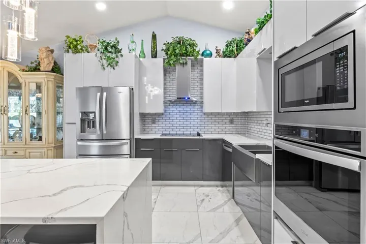 Cook in style with this fully upgraded, high-end kitchen made for entertaining.