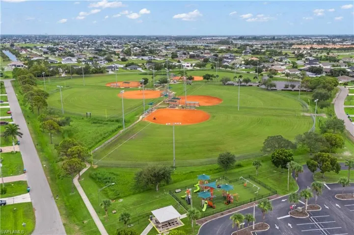 Enjoy the convenience of a beautiful park just steps from your door—perfect for morning walks, family picnics, and outdoor fun.