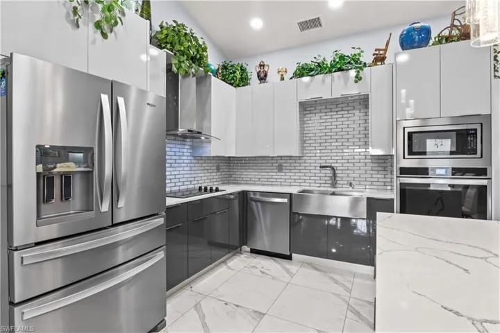 Sleek, functional, and flawless—this kitchen is where gourmet meets gorgeous.