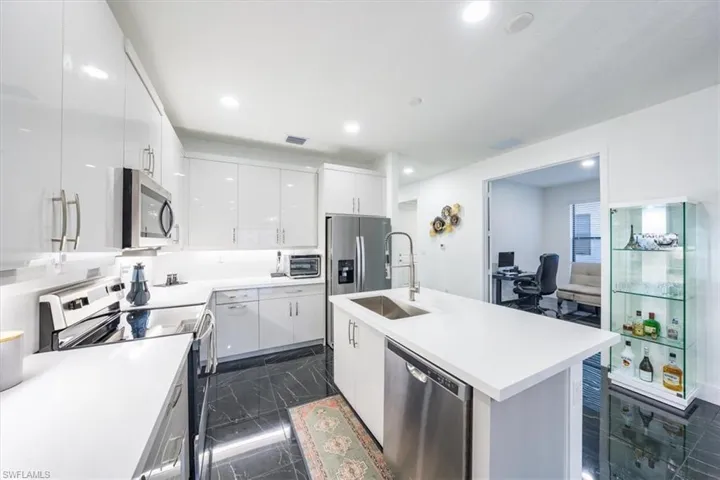 Kitchen & Den
