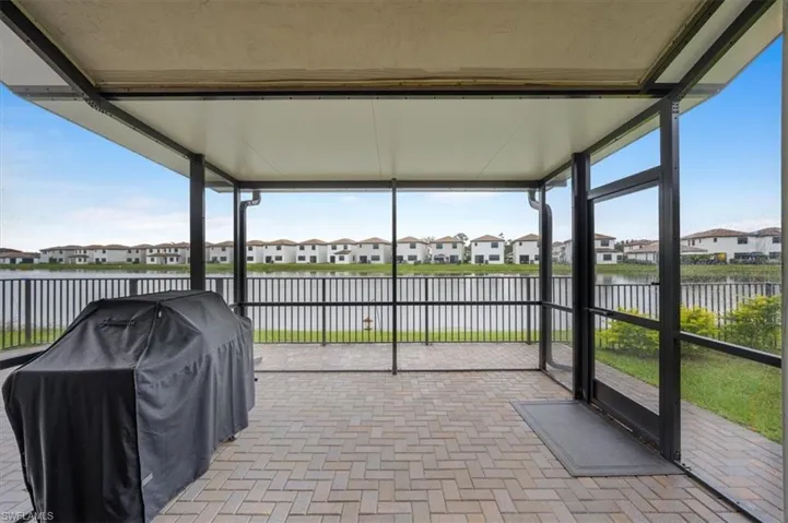 Screened Lanai w/extended pavers
