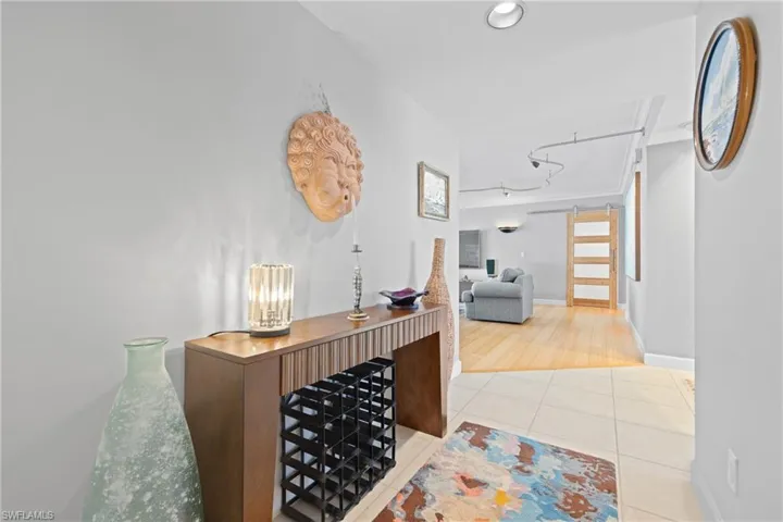 10691 Gulf Shore Dr 1102, Naples, Florida 34108