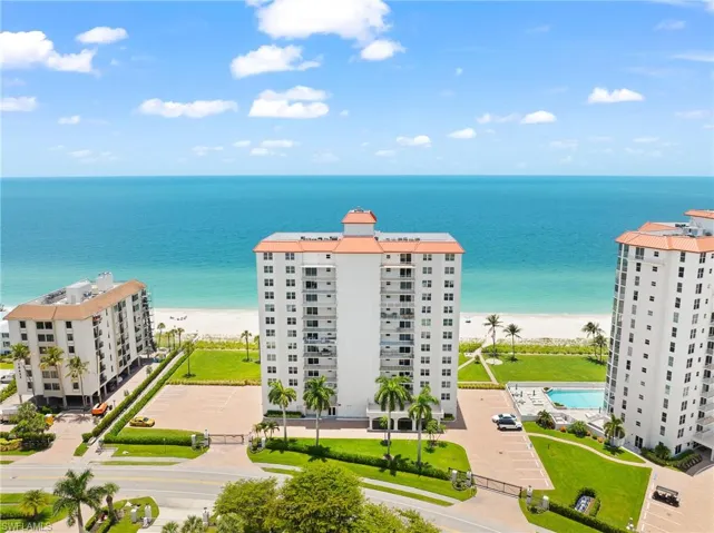 10691 Gulf Shore Dr 1102, Naples, Florida 34108