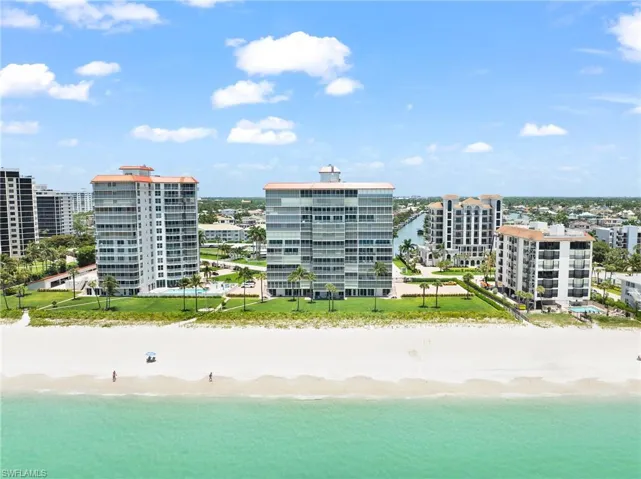 10691 Gulf Shore Dr 1102, Naples, Florida 34108