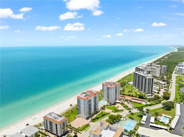 10691 Gulf Shore Dr 1102, Naples, Florida 34108