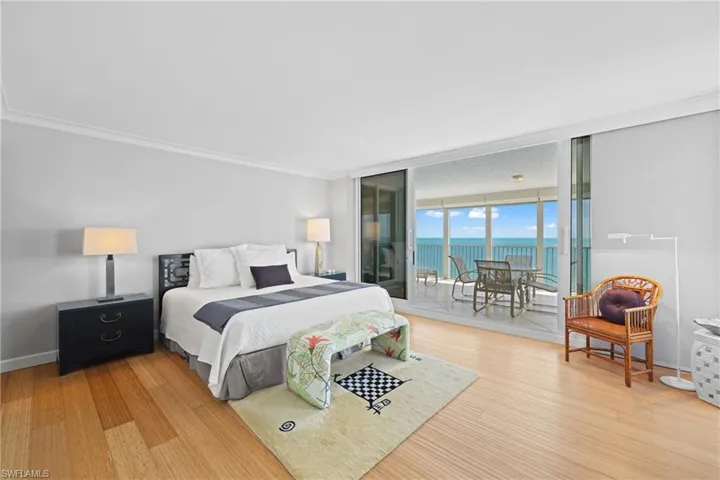 10691 Gulf Shore Dr 1102, Naples, Florida 34108