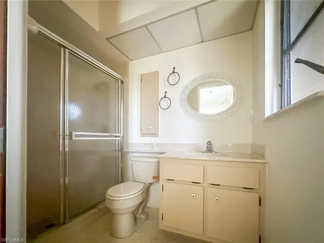 walk in shower stall