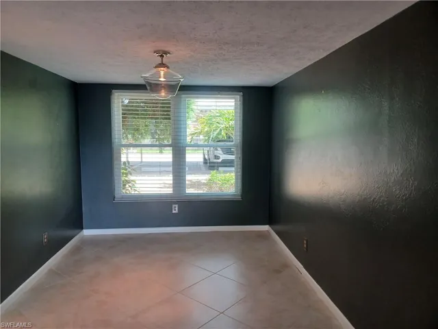 208 Cape Coral Pkwy E 107, Cape Coral, Florida 33904