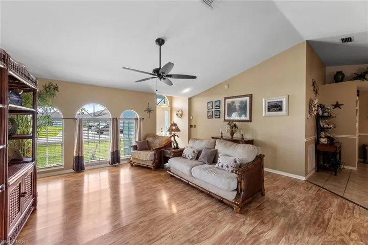1304 SW 17th  PL, Cape Coral, FL 33991