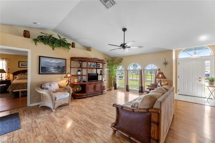 1304 SW 17th  PL, Cape Coral, FL 33991