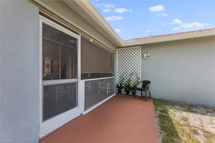 1304 SW 17th  PL, Cape Coral, FL 33991